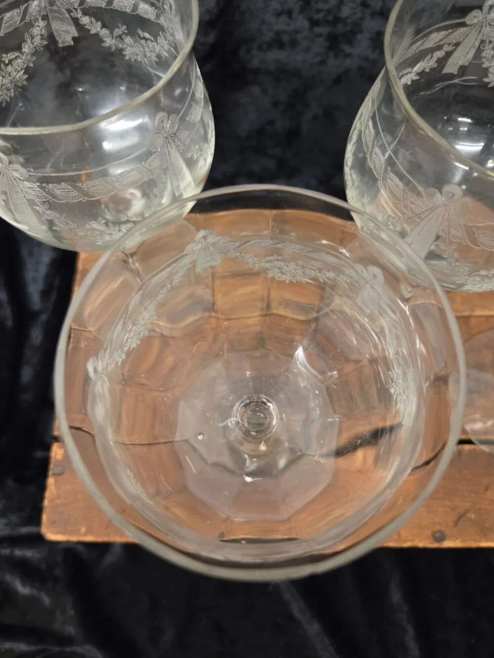 4 Antique Etched Glass Floral & Bow Garland Goblets Louis XVI